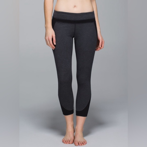Lululemon Refine Crop / Size 4 - Picture 2 of 11